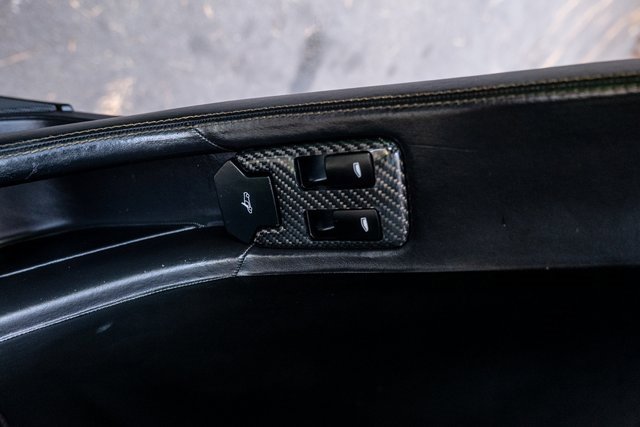 Used 2016 McLaren 650S Spider image 38