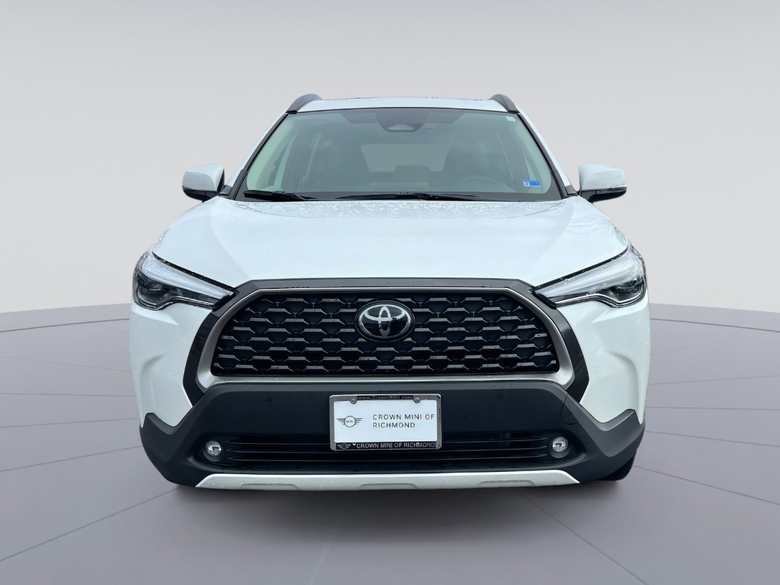 Used 2023 Toyota Corolla Cross XLE w/ Convenience Package image 8