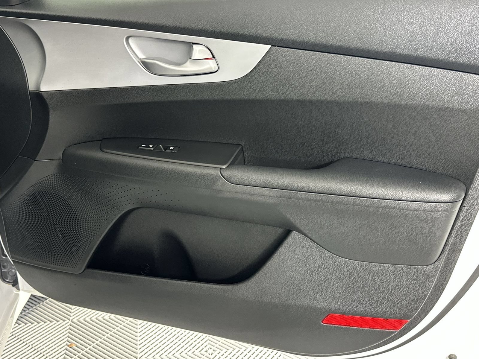 Used 2023 Kia Forte LXS FWD image 31
