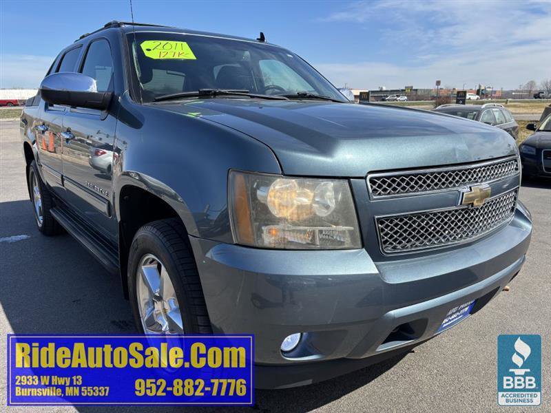 Used 2011 Chevrolet Avalanche LS w/ Regional Value Package image 3
