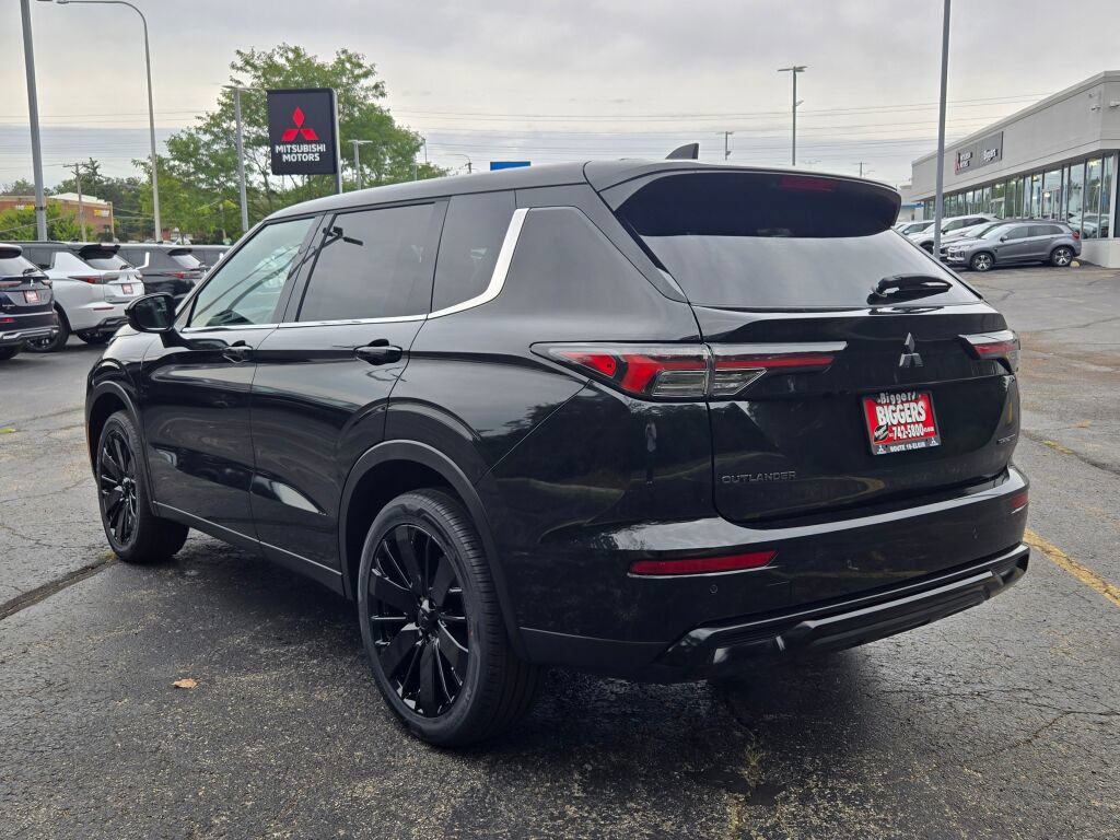 New 2026 Mitsubishi Outlander LE AWD/4WD image 12
