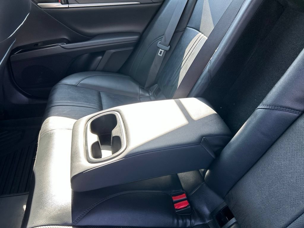 Used 2025 Toyota Camry XSE FWD image 36
