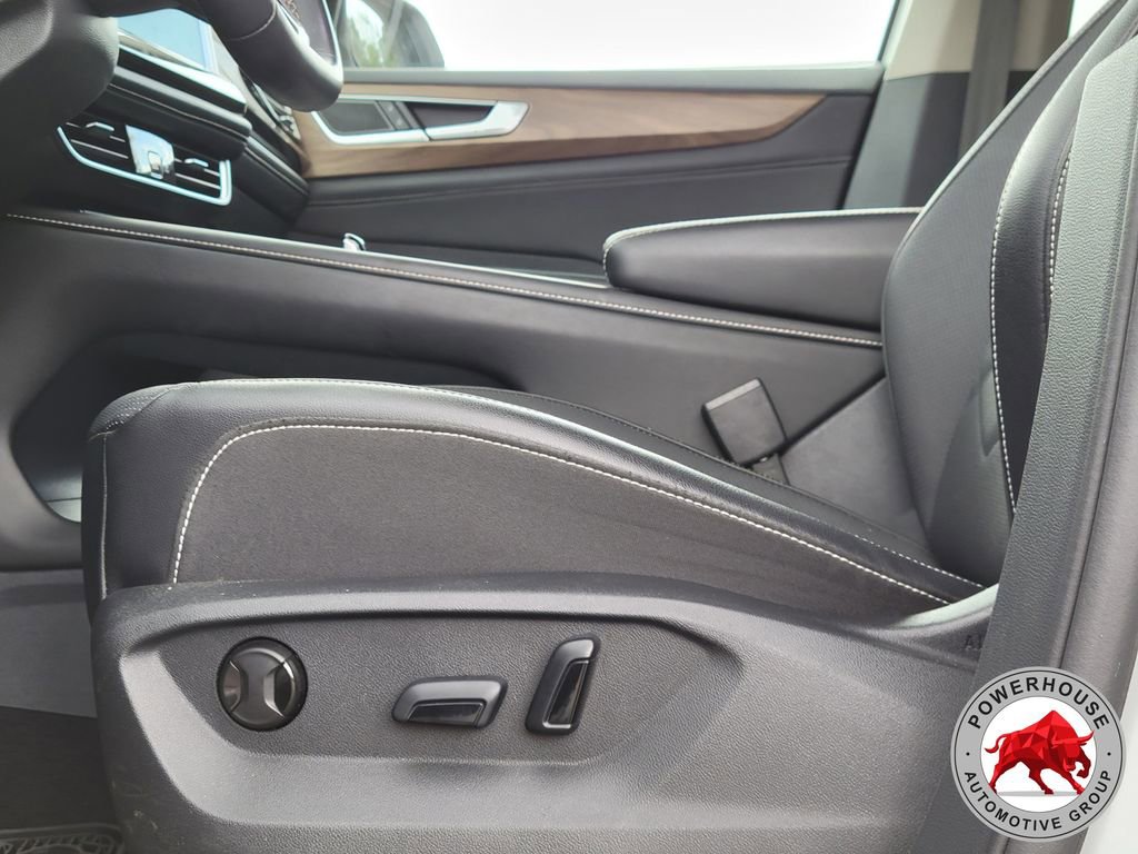 Used 2024 Volkswagen Atlas SE image 24