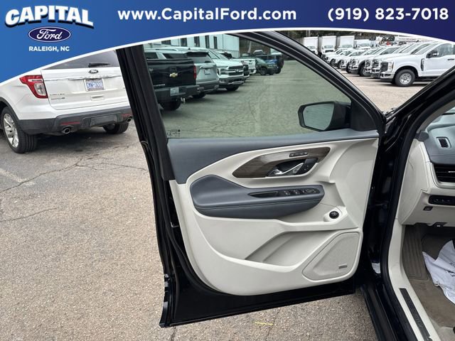Used 2022 GMC Terrain Denali image 19