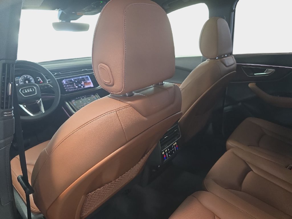 New 2026 Audi Q7 2.0T Premium Plus AWD/4WD image 7