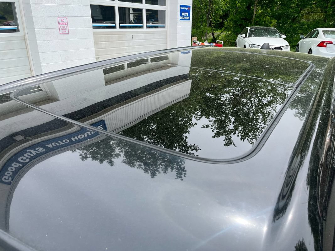 Used 2012 MINI Cooper Clubman FWD image 23