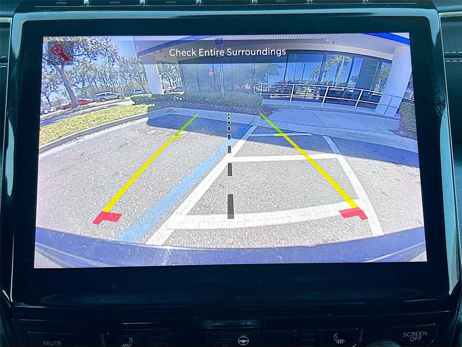 Used 2024 Jeep Grand Cherokee Limited image 15