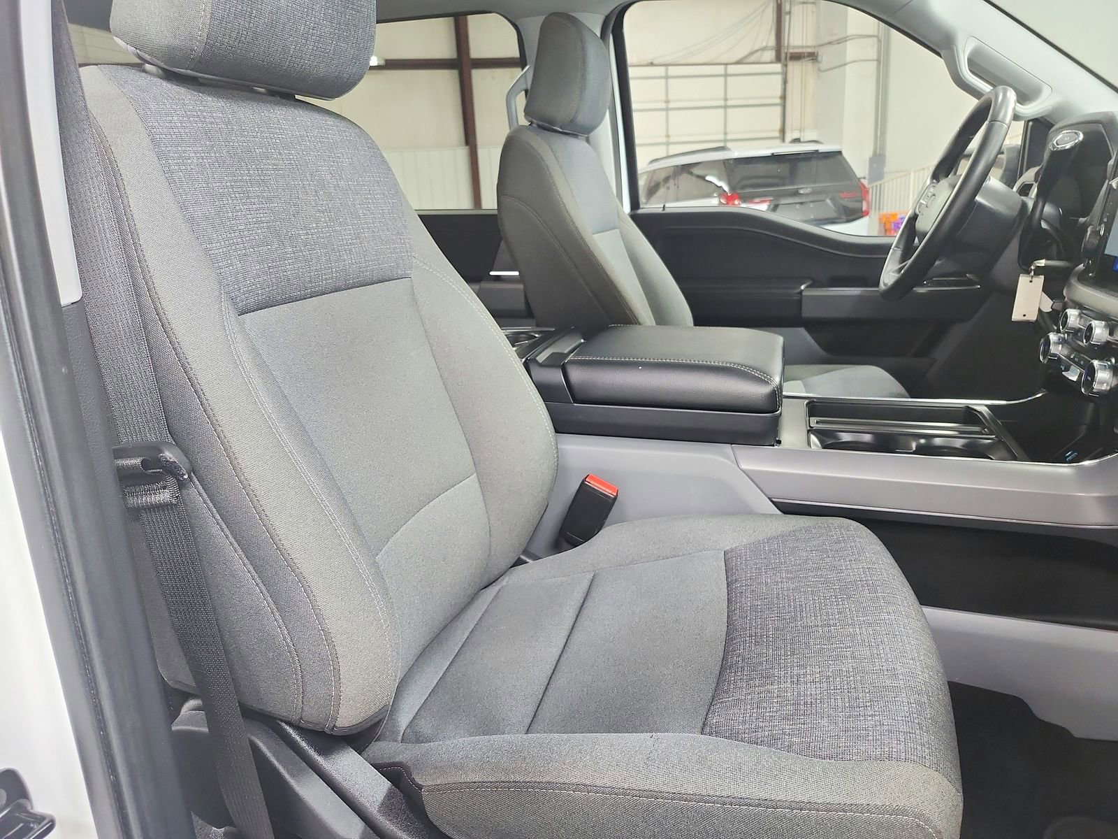 Used 2024 Ford F150 XLT w/ Mobile Office Package image 35