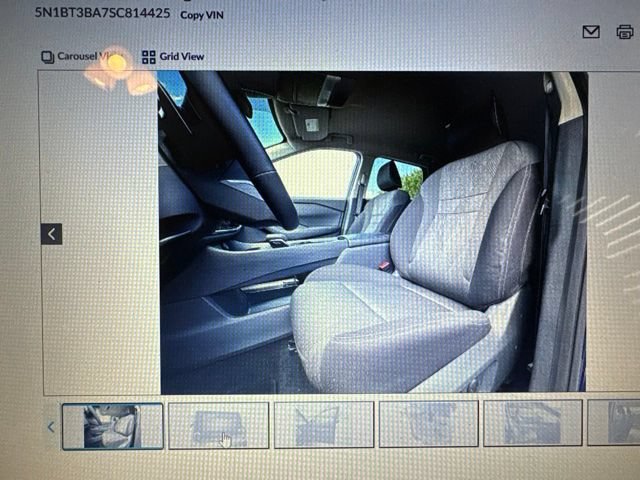 Used 2025 Nissan Rogue SV FWD image 15