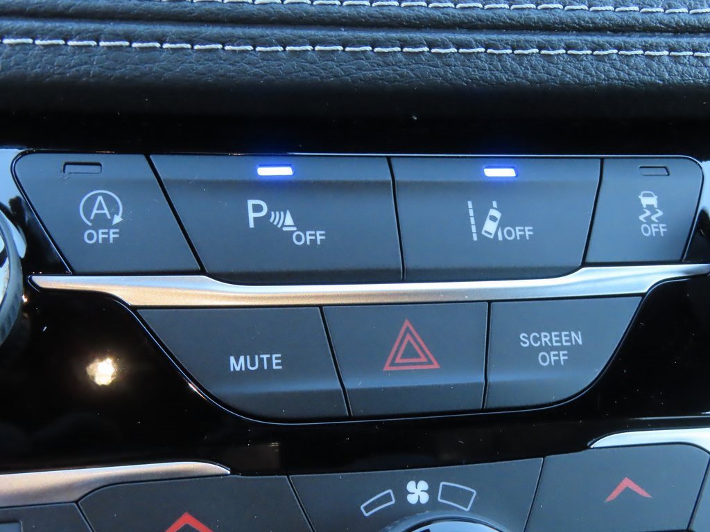 New 2026 Chrysler Pacifica Select image 11