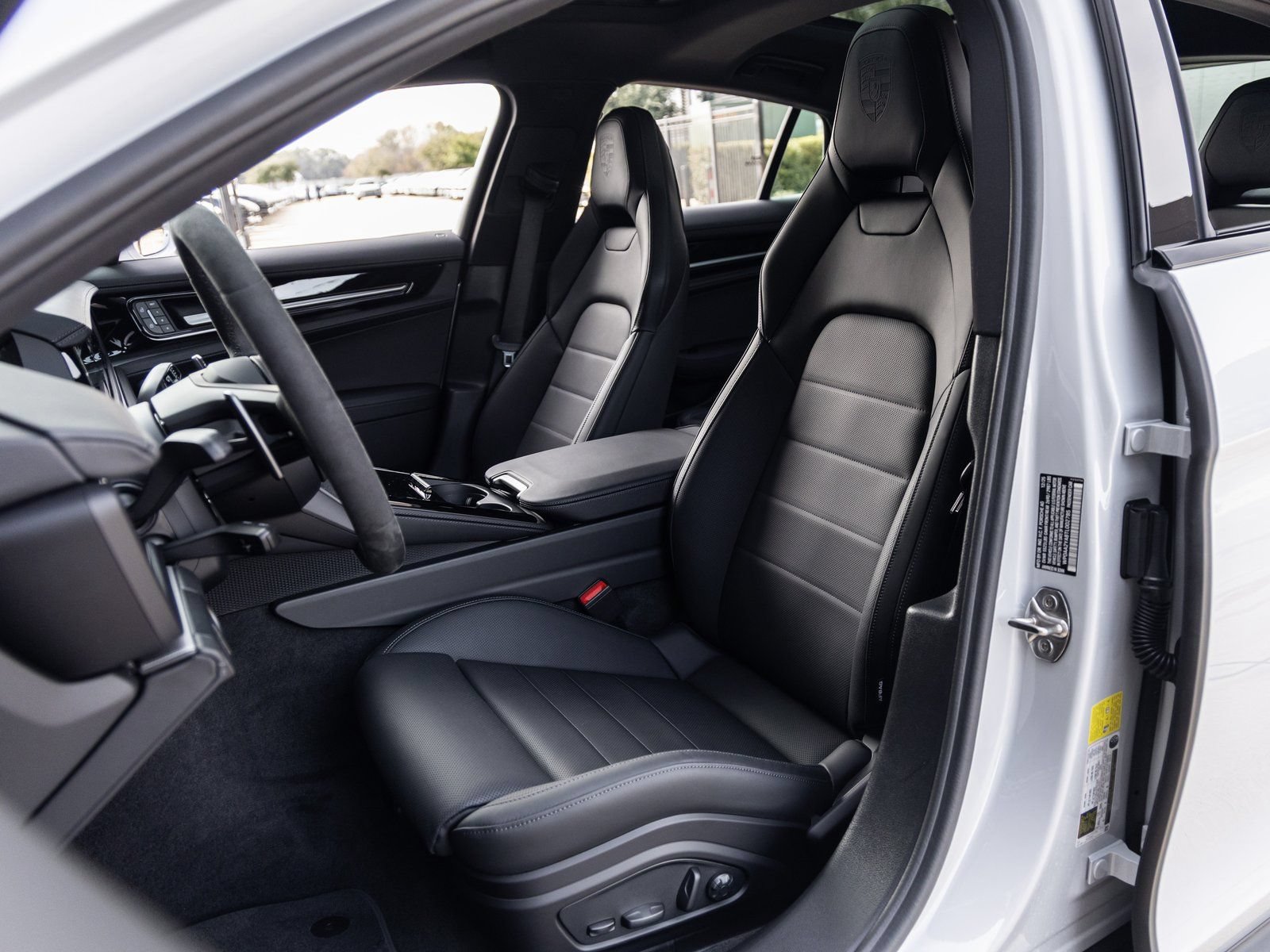 Certified 2026 Porsche Panamera RWD image 5