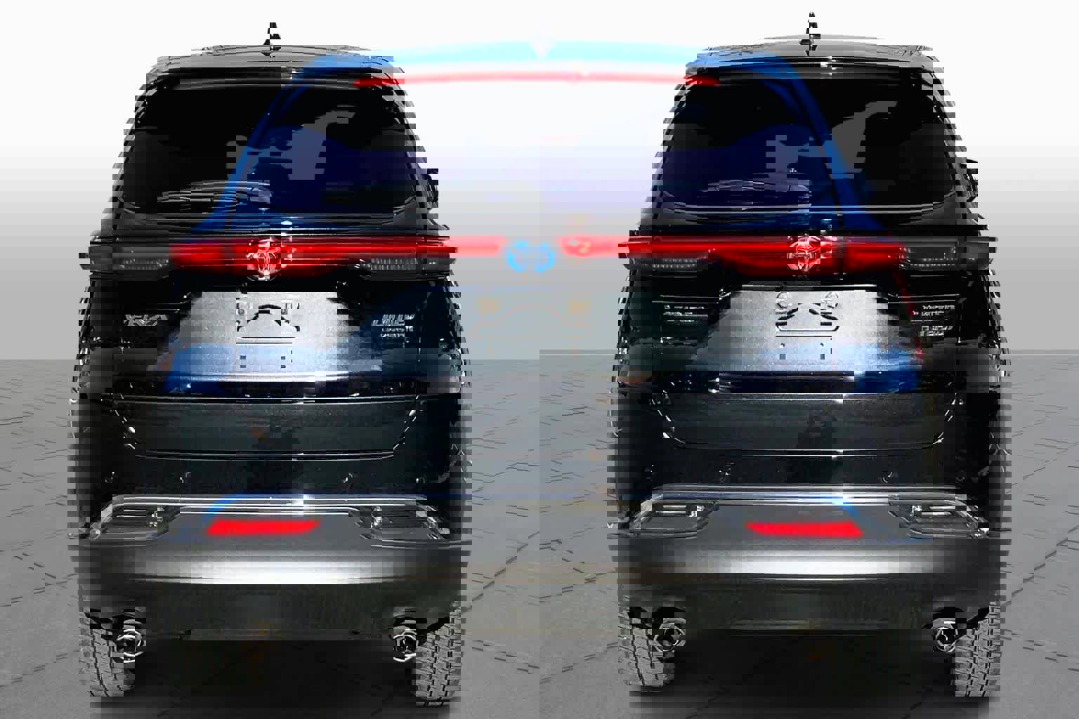 Used 2022 Toyota Venza Limited image 4