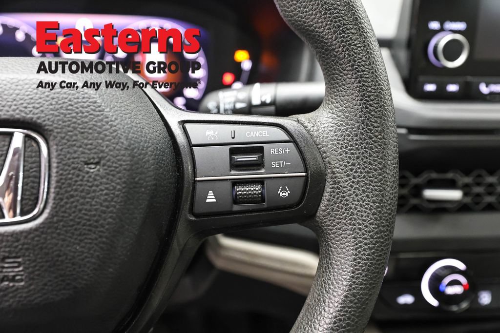 Used 2023 Honda Accord EX image 16