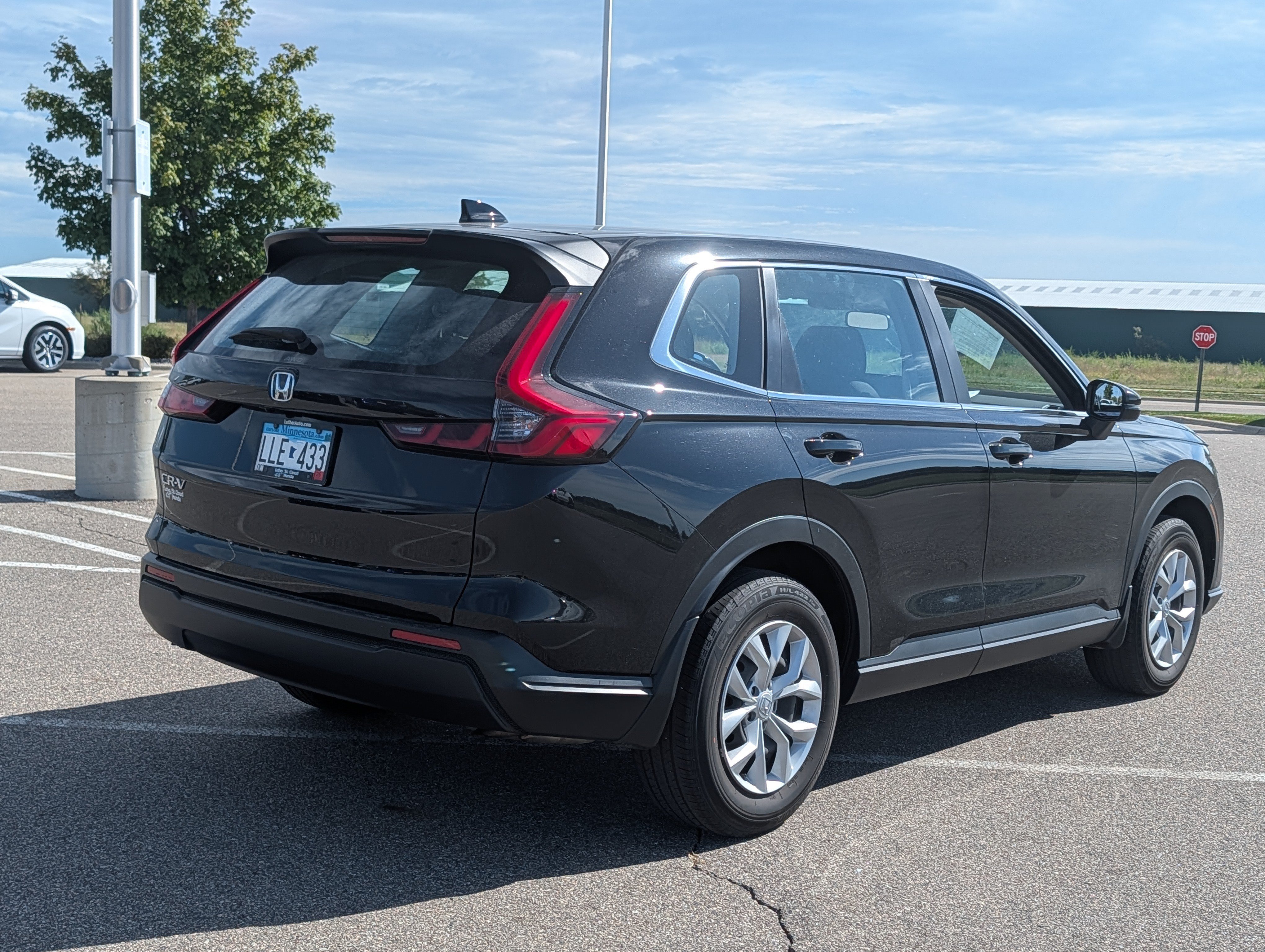 Used 2024 Honda CR-V LX image 4