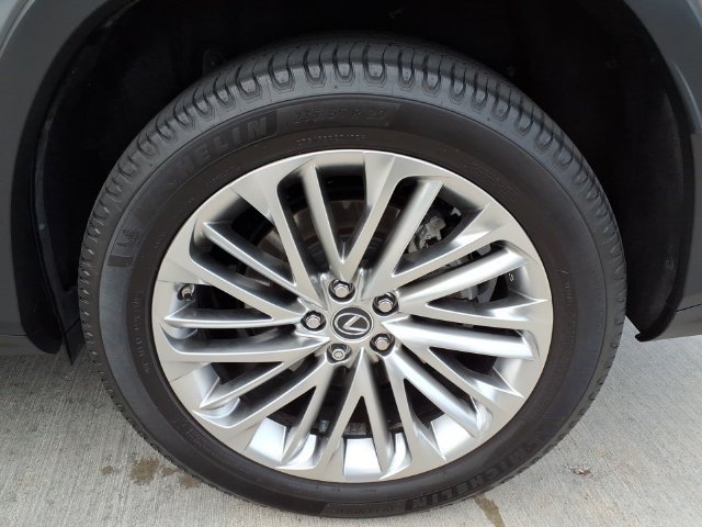 Used 2020 Lexus RX 450h AWD w/ Luxury Package image 24