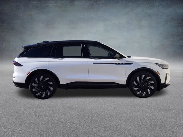 New 2026 Lincoln Nautilus Reserve image 8