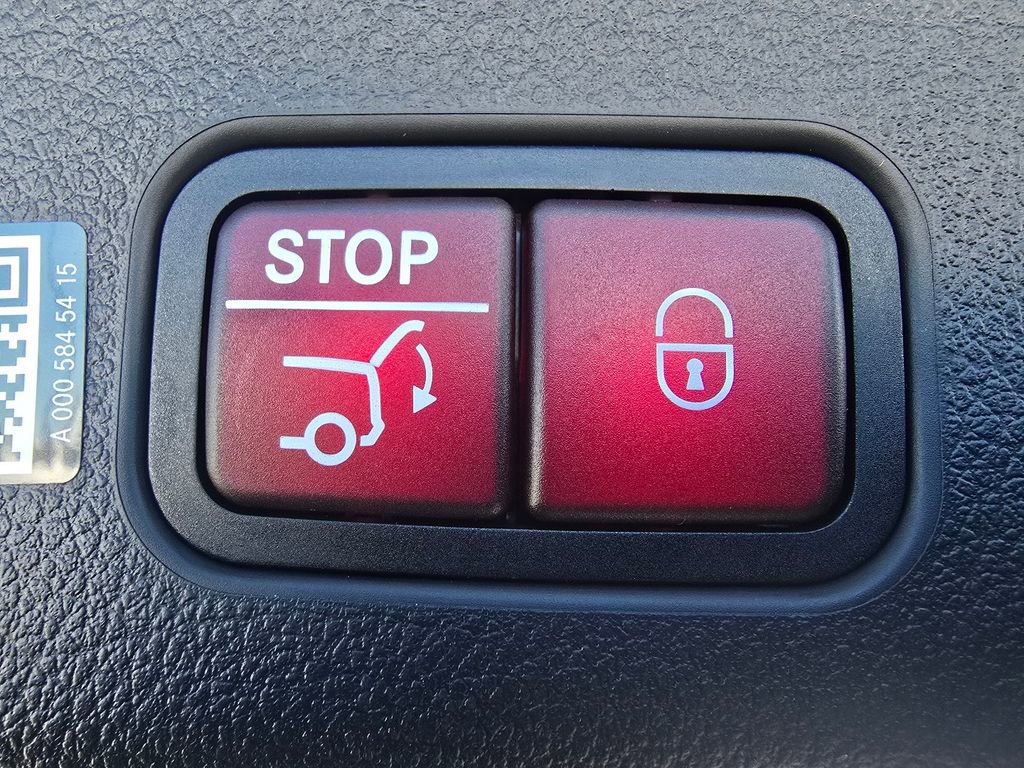 New 2026 Mercedes-Benz GLC 43 AMG 4MATIC image 20