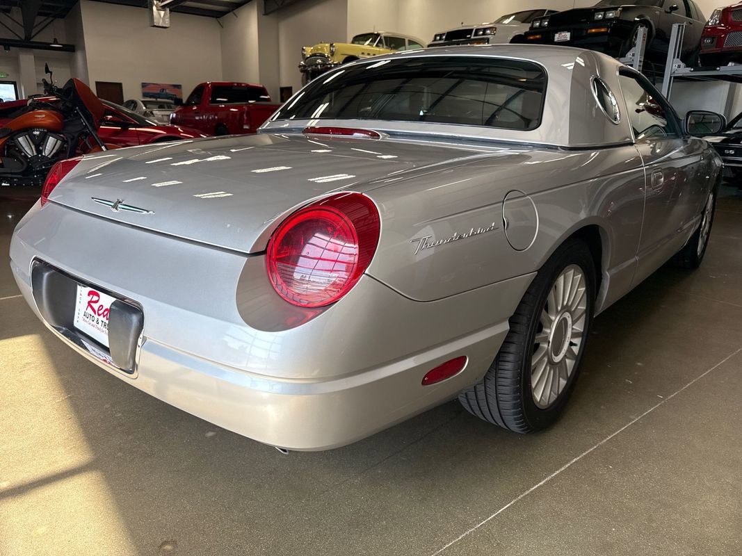 Used 2004 Ford Thunderbird image 80