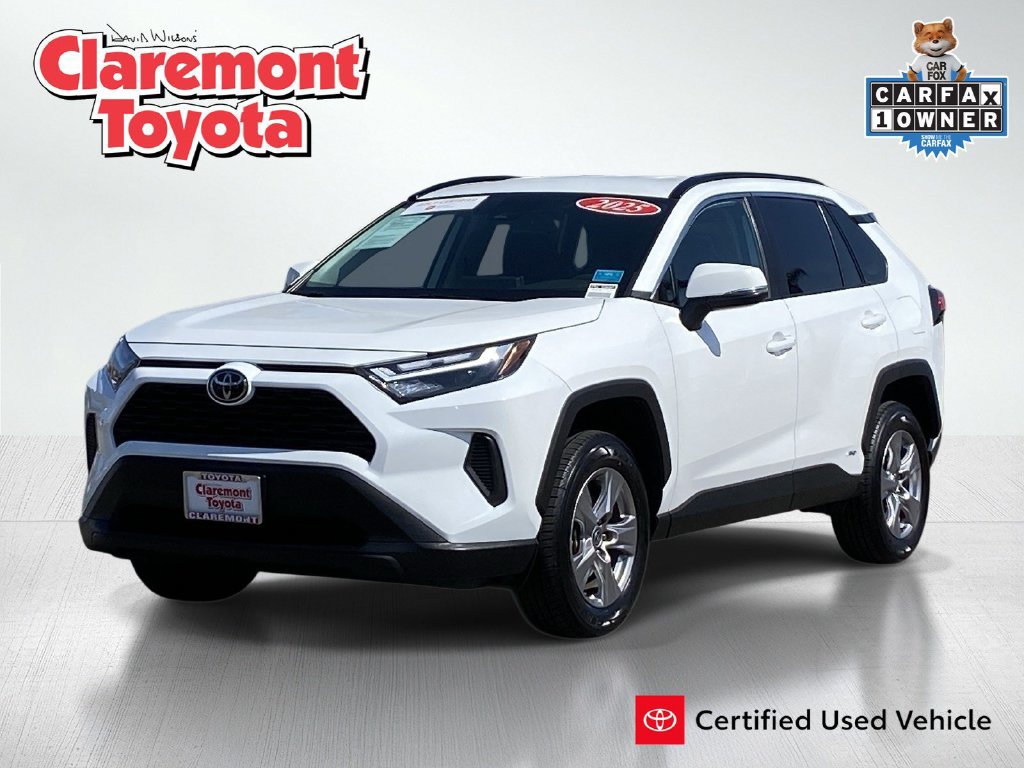 Certified 2025 Toyota RAV4 XLE AWD/4WD image 1