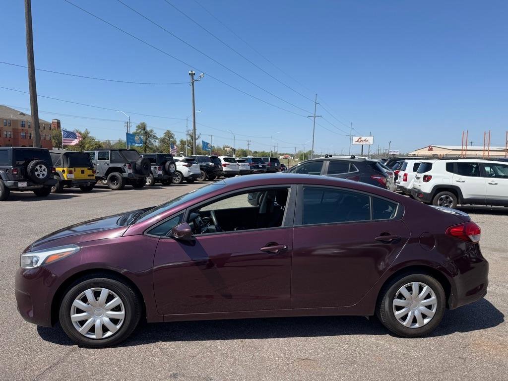 Used 2017 Kia Forte LX FWD image 5