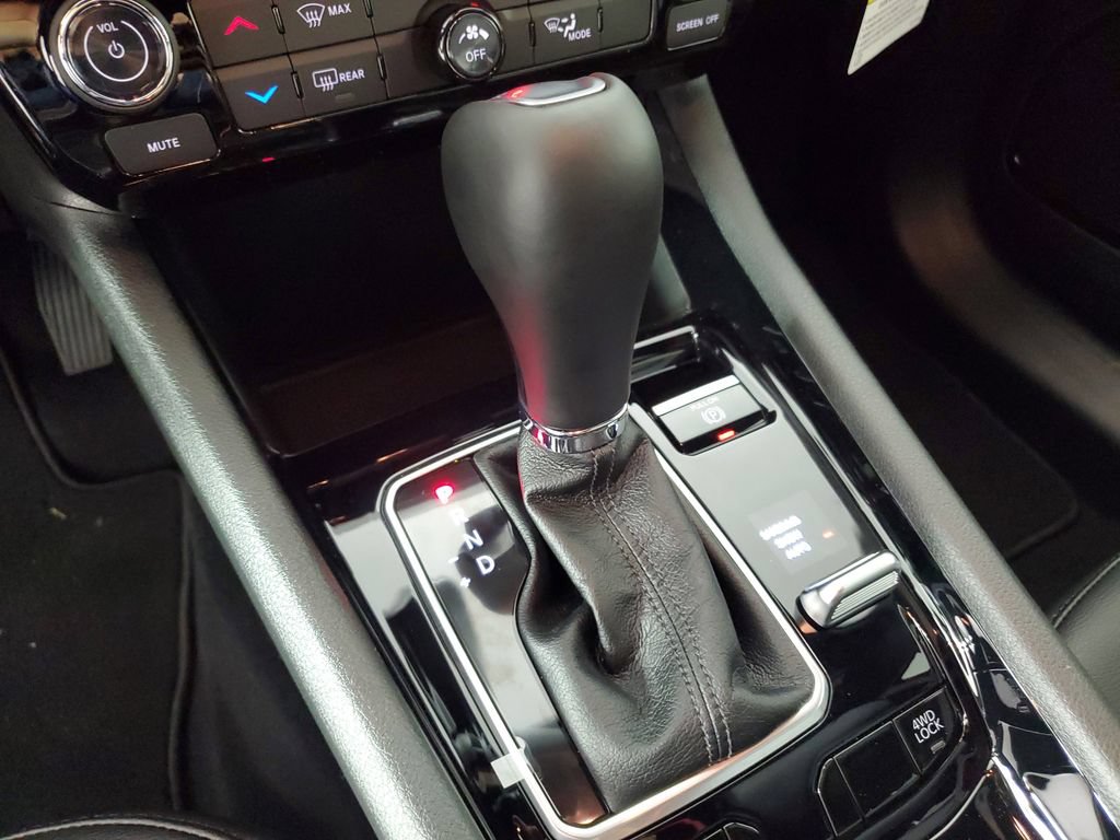 New 2026 Jeep Compass Latitude AWD/4WD image 18
