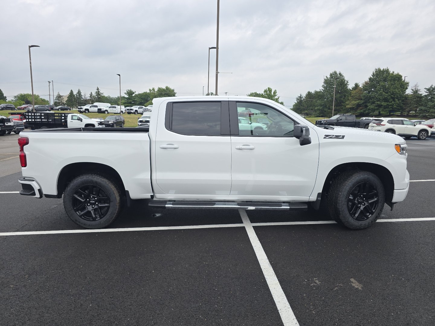 New 2026 Chevrolet Silverado 1500 RST w/ RST All Star Premium Package AWD/4WD image 9
