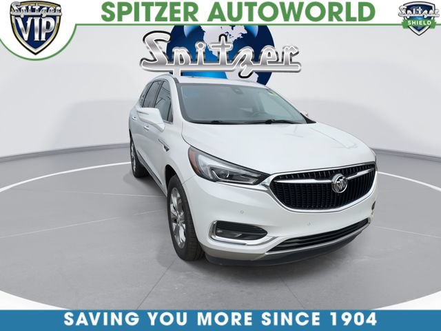 Used 2018 Buick Enclave Avenir w/ Avenir Technology Package AWD/4WD image 2