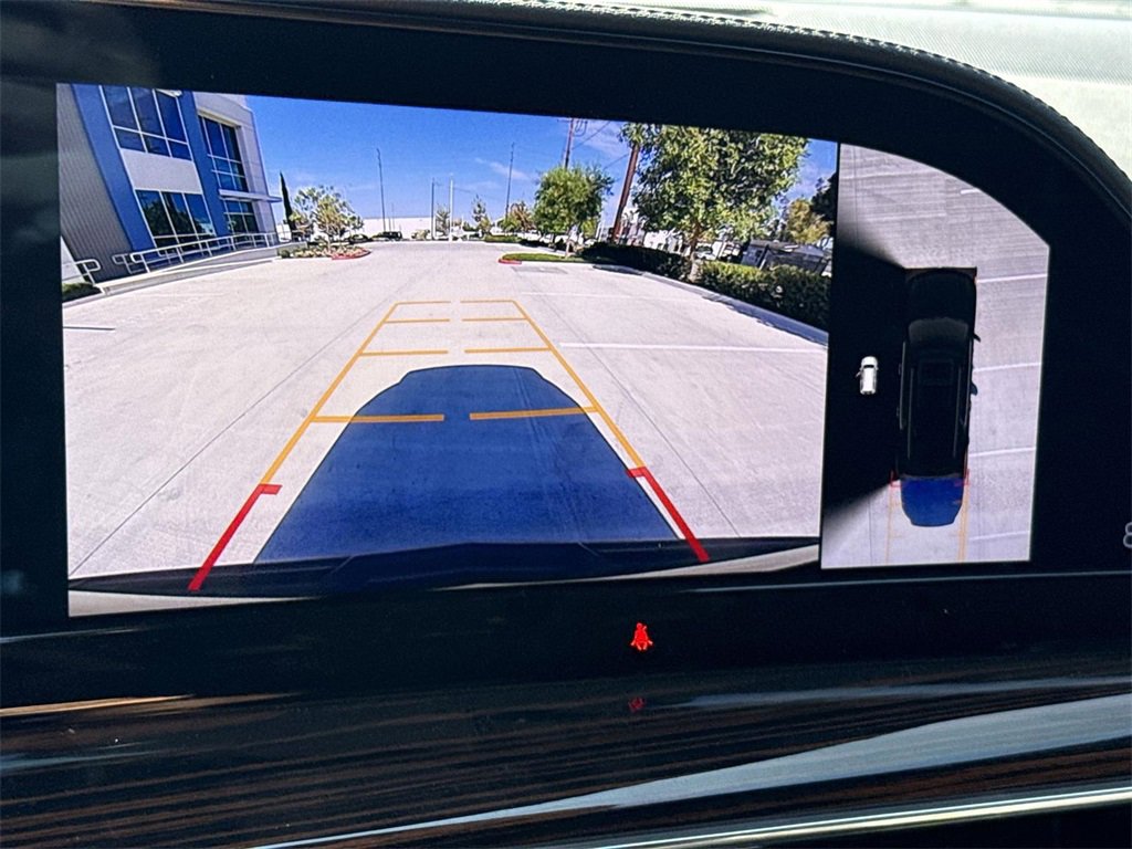 Used 2024 Cadillac Escalade ESV Premium Luxury image 14