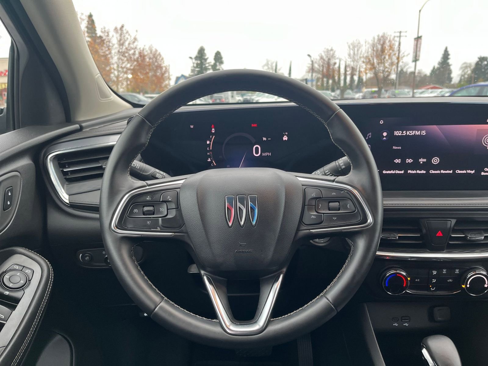 Used 2025 Buick Encore GX Preferred FWD image 34
