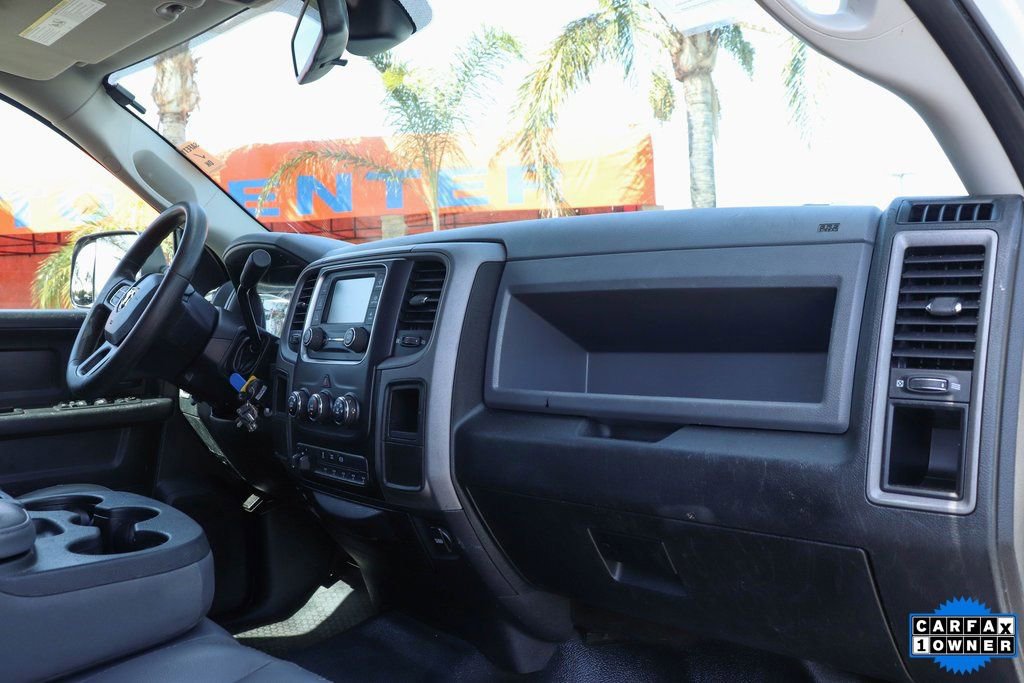 Used 2016 RAM 5500 Tradesman w/ Chrome Appearance Group RWD image 32