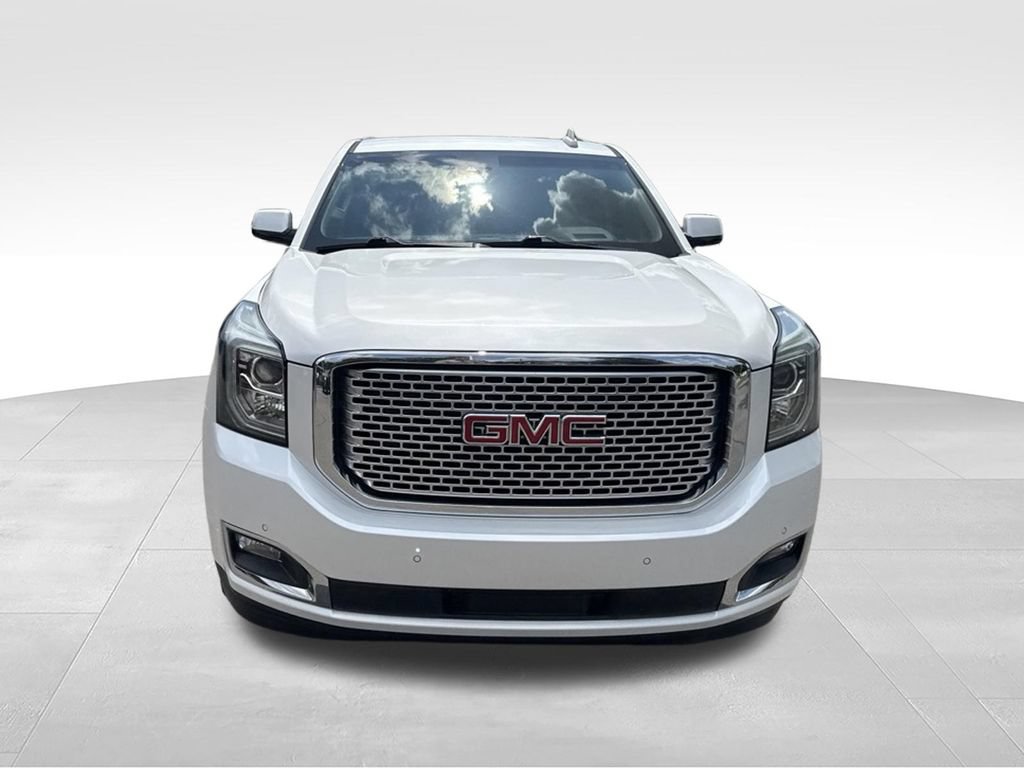 Used 2017 GMC Yukon Denali w/ Open Road Package AWD/4WD image 2