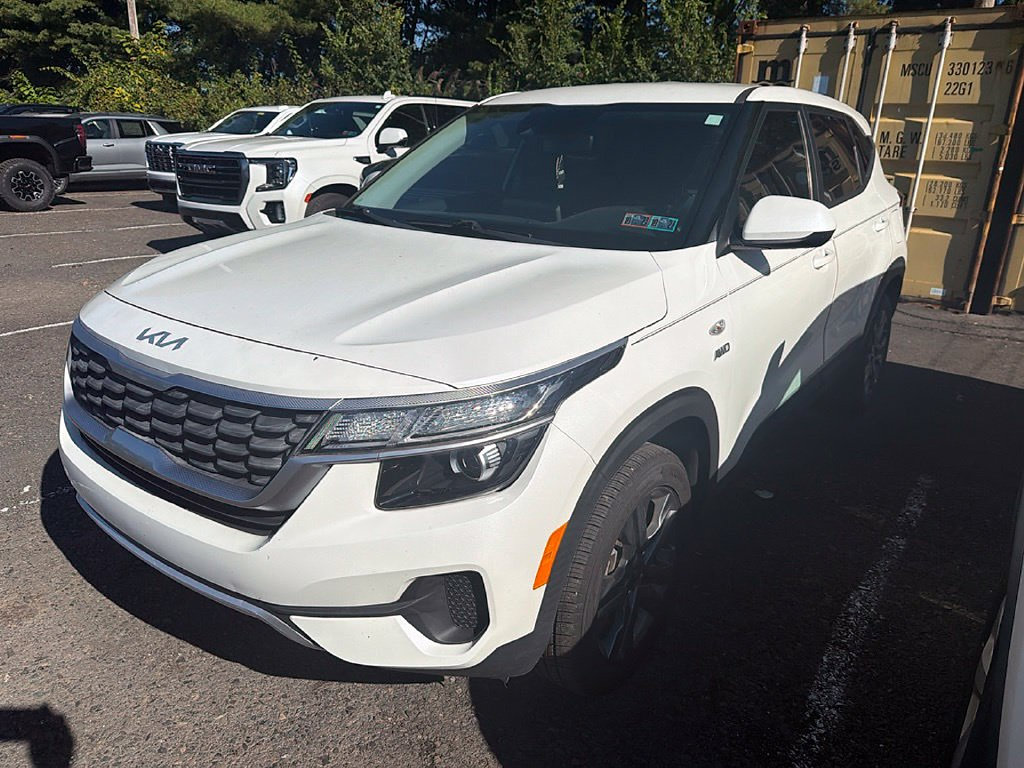 Used 2022 Kia Seltos LX AWD/4WD image 1