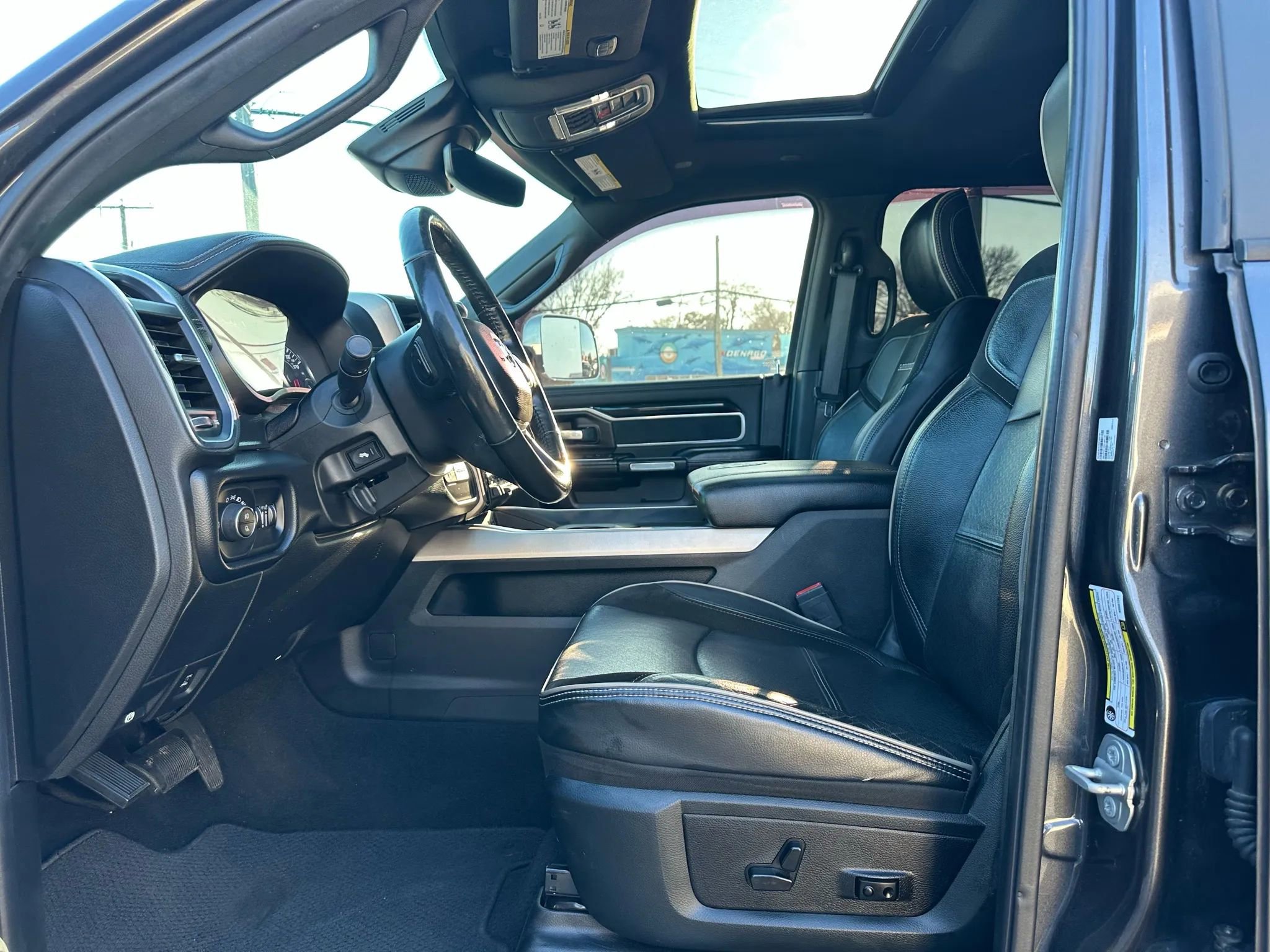 Used 2019 RAM 2500 Laramie image 22