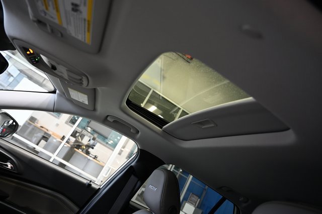 New 2026 Chevrolet Trax ACTIV w/ Sunroof Package image 19