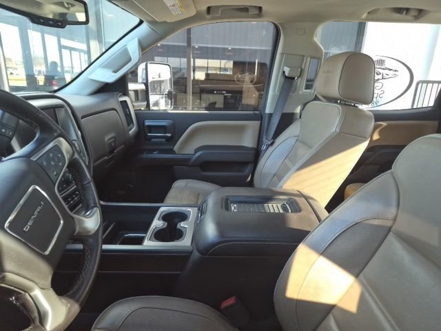 Used 2019 GMC Sierra 2500 Denali w/ Duramax Plus Package image 9