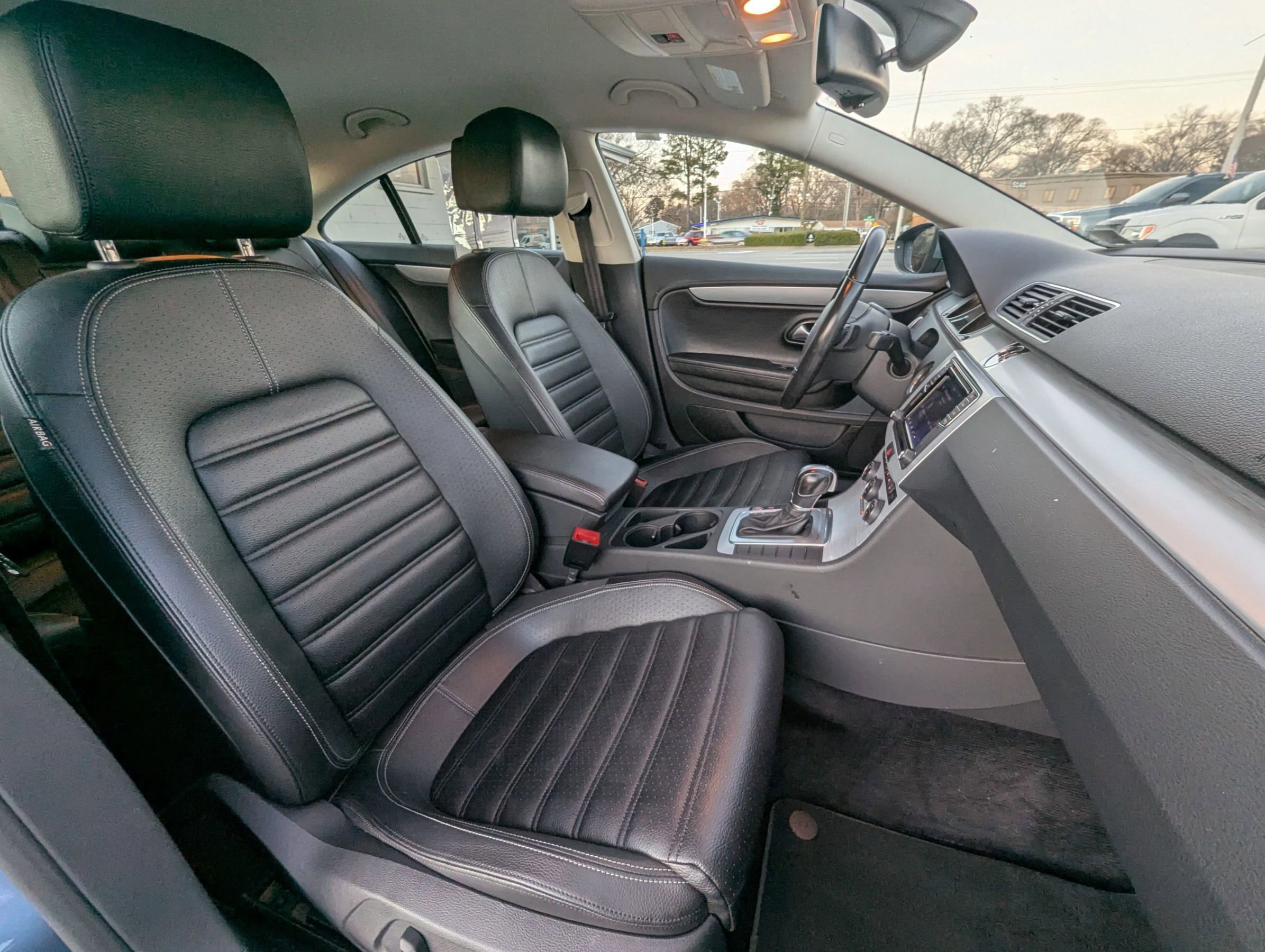 Used 2016 Volkswagen CC R-Line image 10