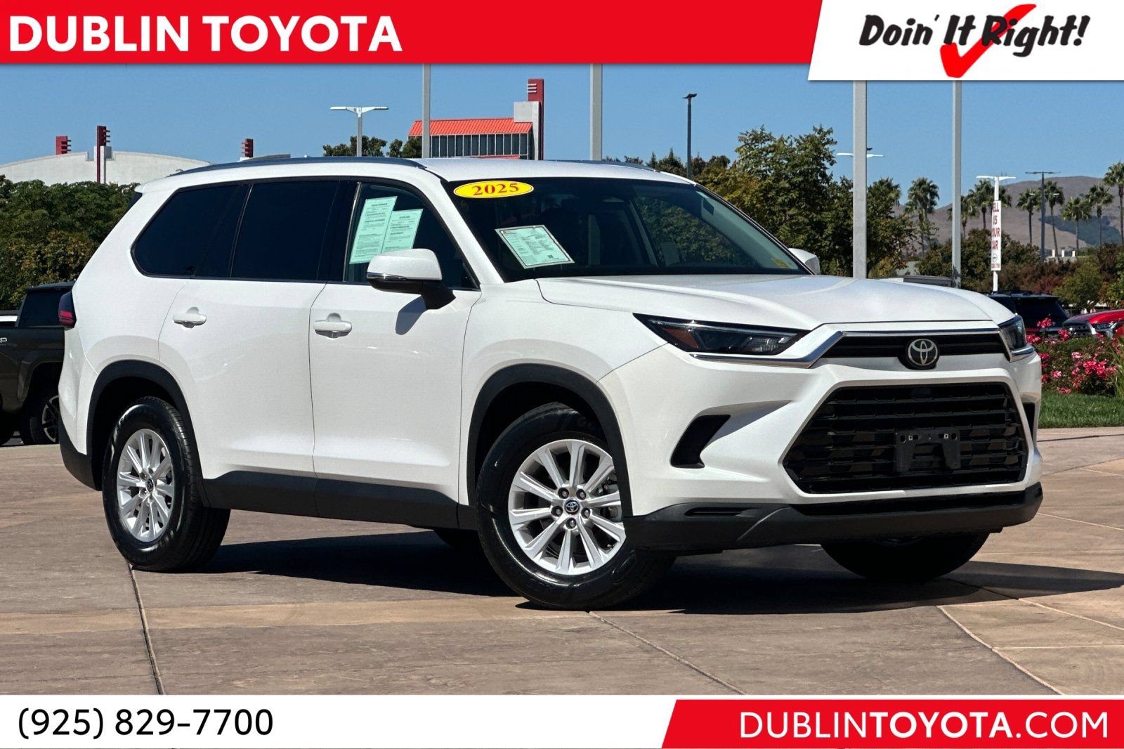 Certified 2025 Toyota Grand Highlander AWD image 1