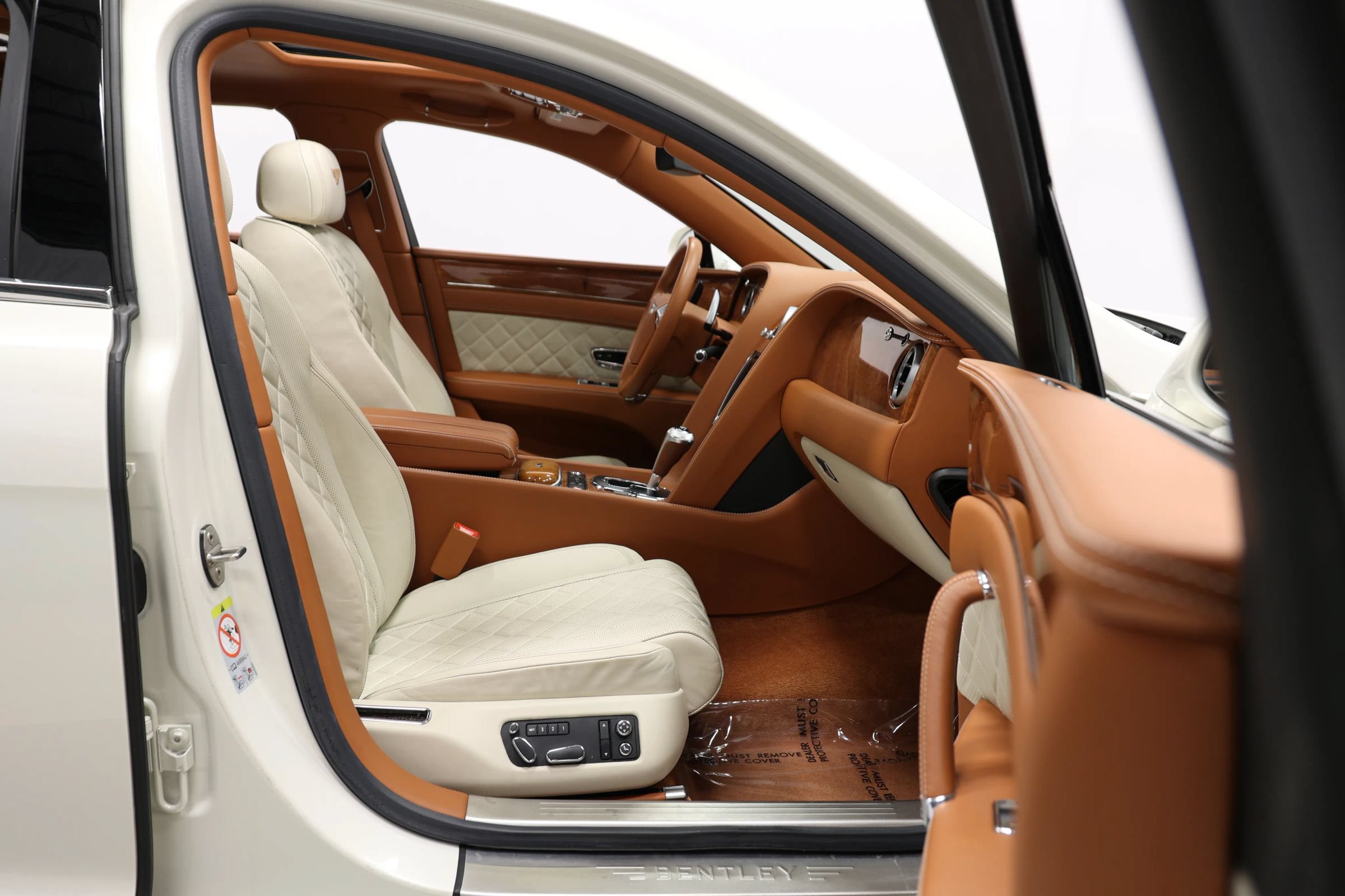 Used 2018 Bentley Flying Spur V8 AWD/4WD image 97