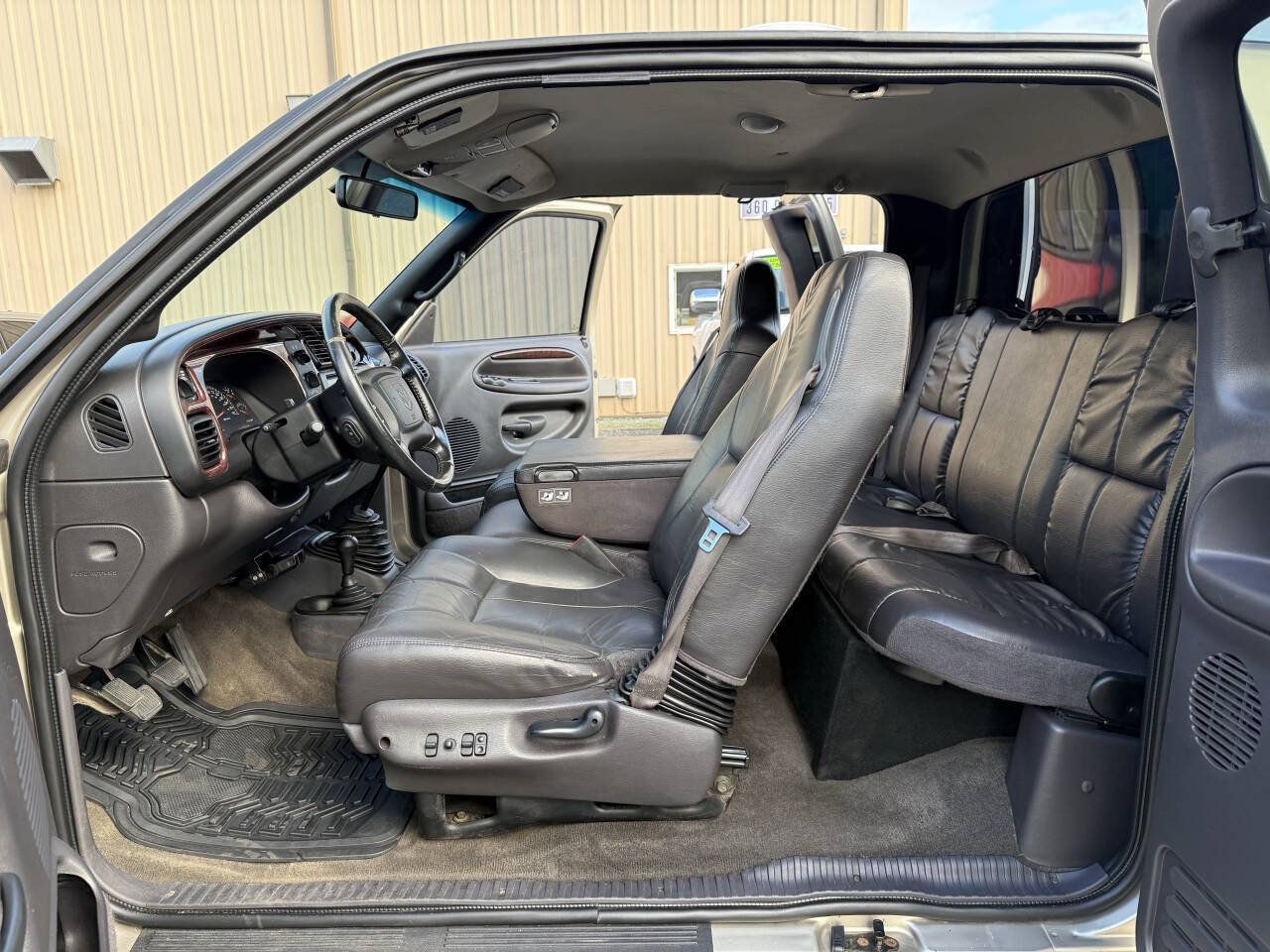 Used 2002 Dodge Ram 2500 Truck 4x4 Quad Cab image 9