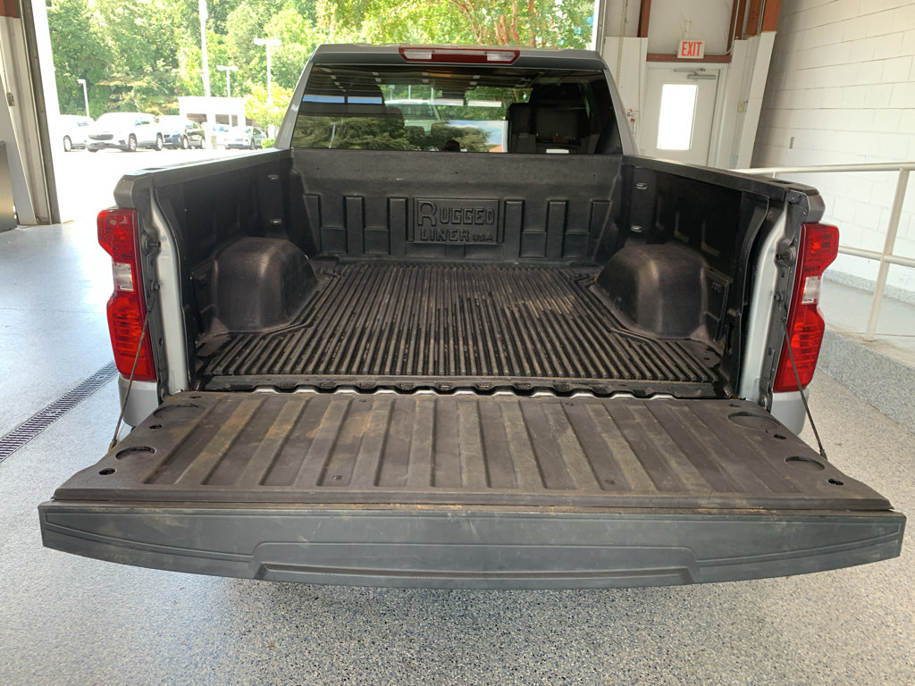 Used 2025 Chevrolet Silverado 1500 LT RWD image 8