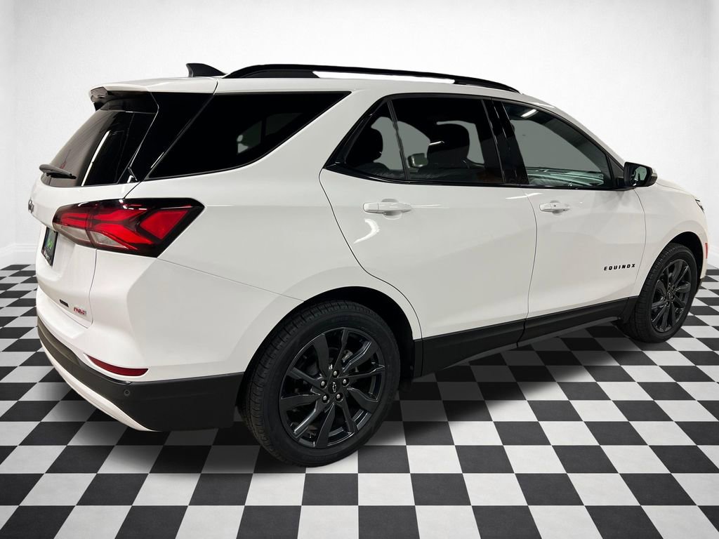Certified 2022 Chevrolet Equinox RS w/ RS Leather Package image 9