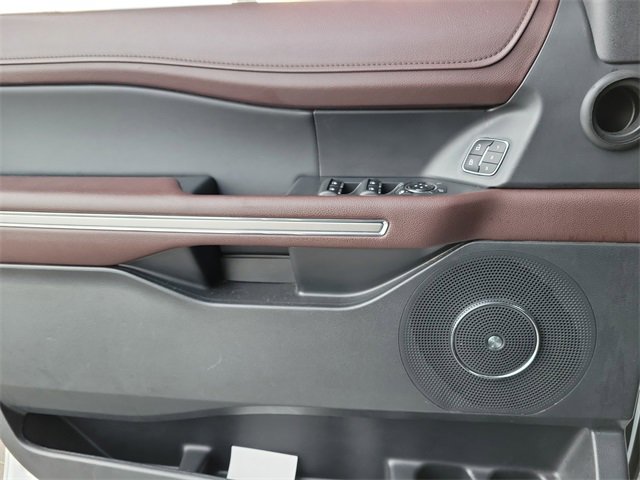 Used 2024 Ford Expedition Max Limited image 21