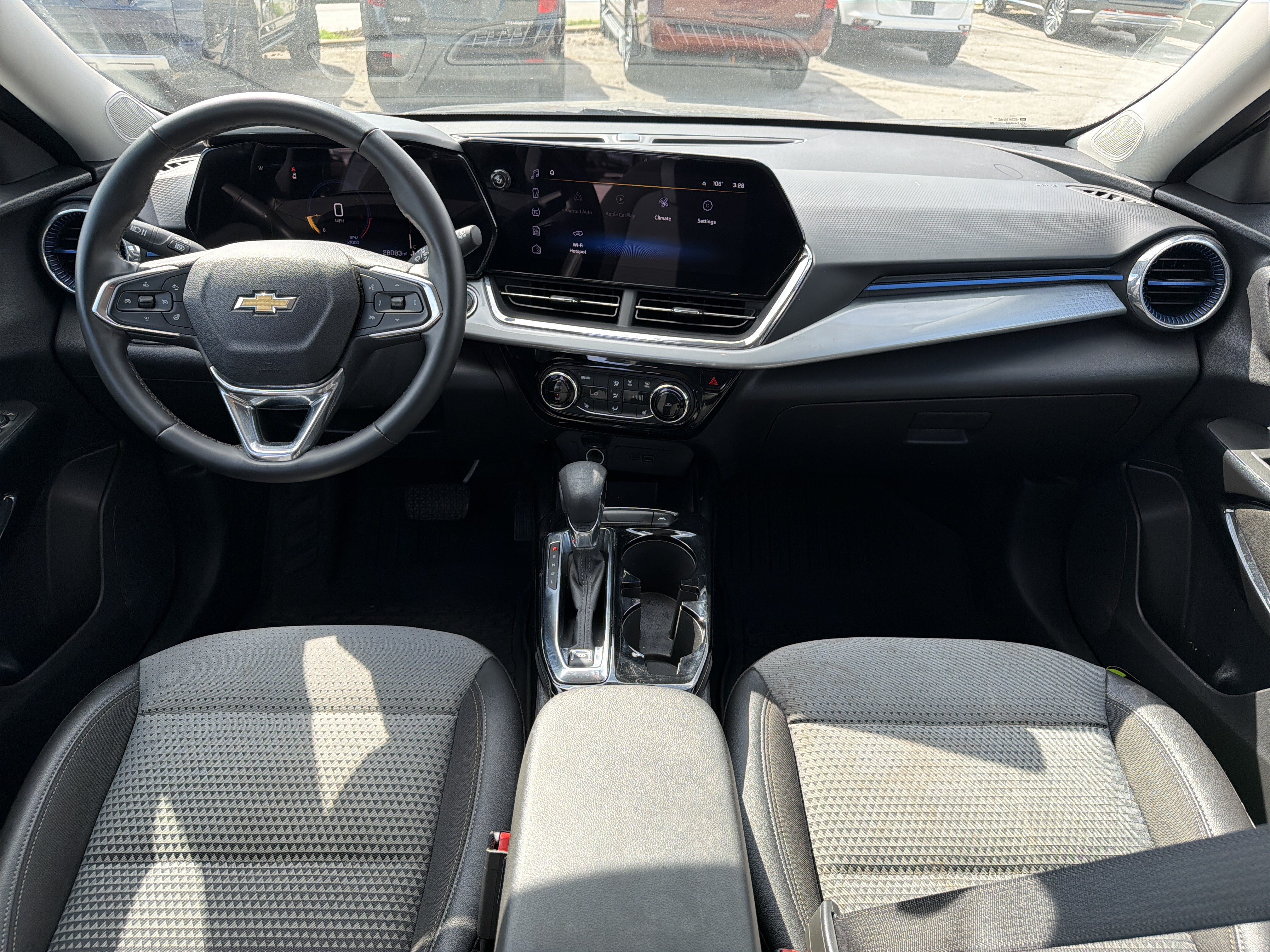 Used 2025 Chevrolet Trax LT w/ Driver Confidence Package FWD image 9