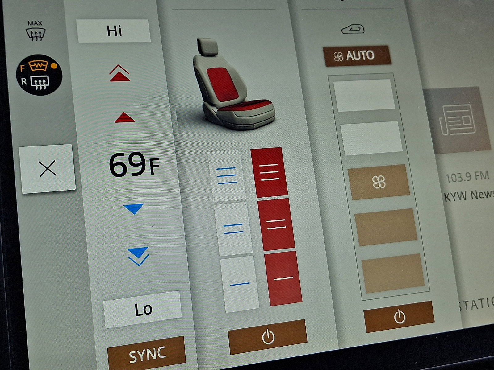 Used 2025 Land Rover Range Rover Sport SE image 25