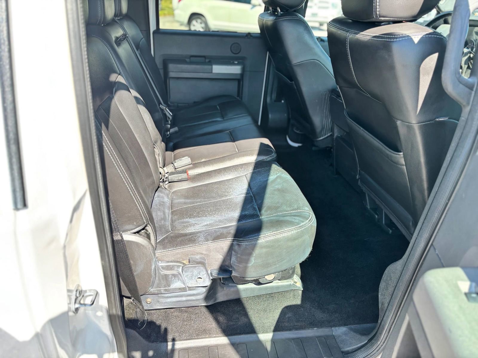 Used 2012 Ford F250 Lariat w/ Chrome Pkg image 17