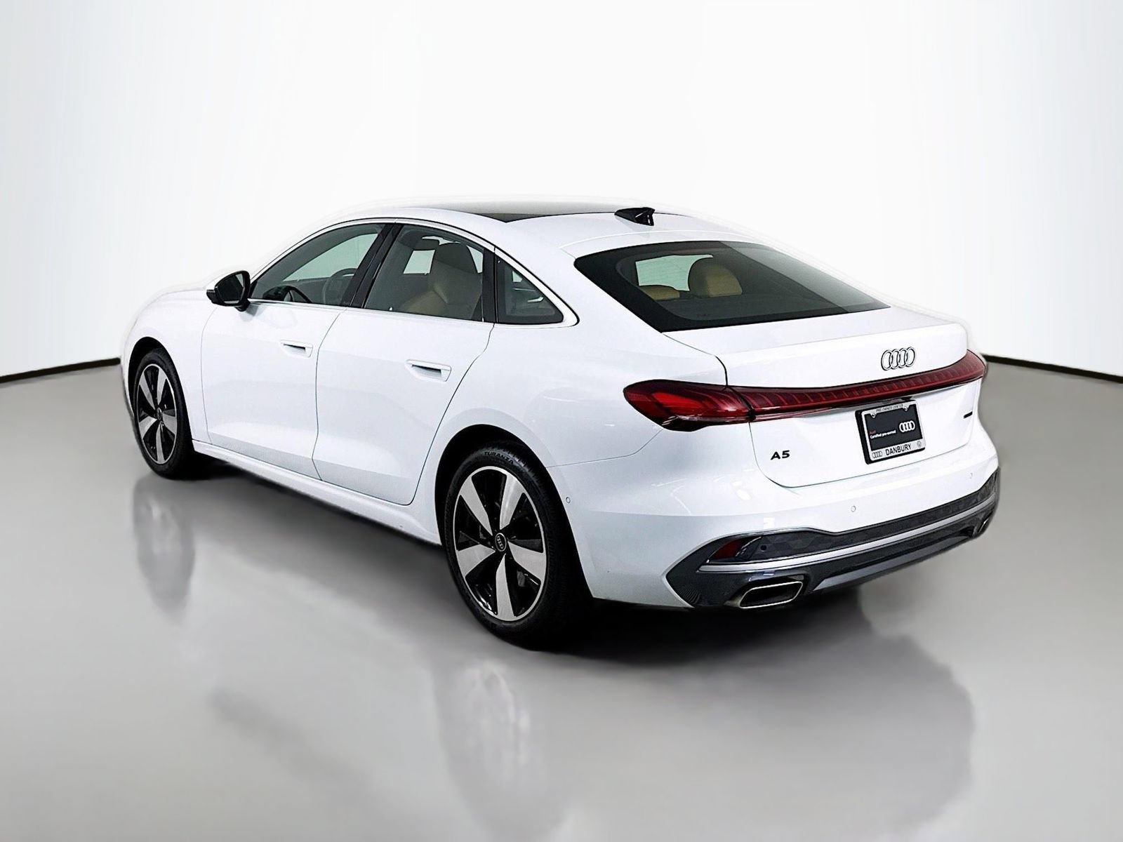 Used 2025 Audi A5 2.0T Premium Plus w/ Premium Plus AWD/4WD image 3