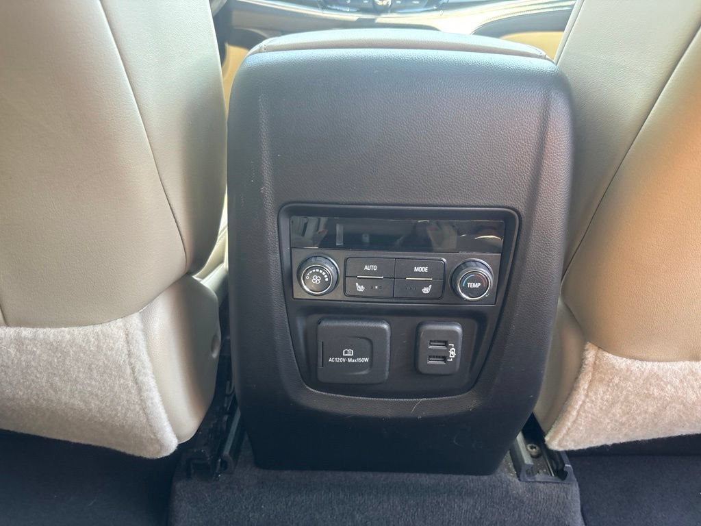 Used 2020 Buick Enclave Premium w/ Sun and Sites Package AWD/4WD image 10