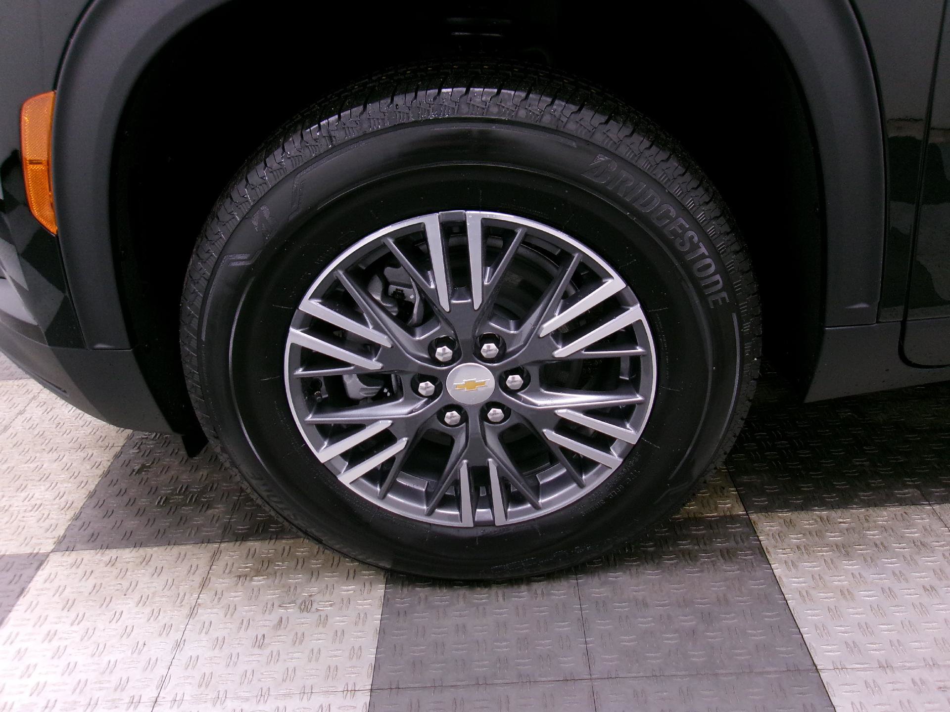 New 2026 Chevrolet Traverse LT w/ Driver Confidence Package image 18