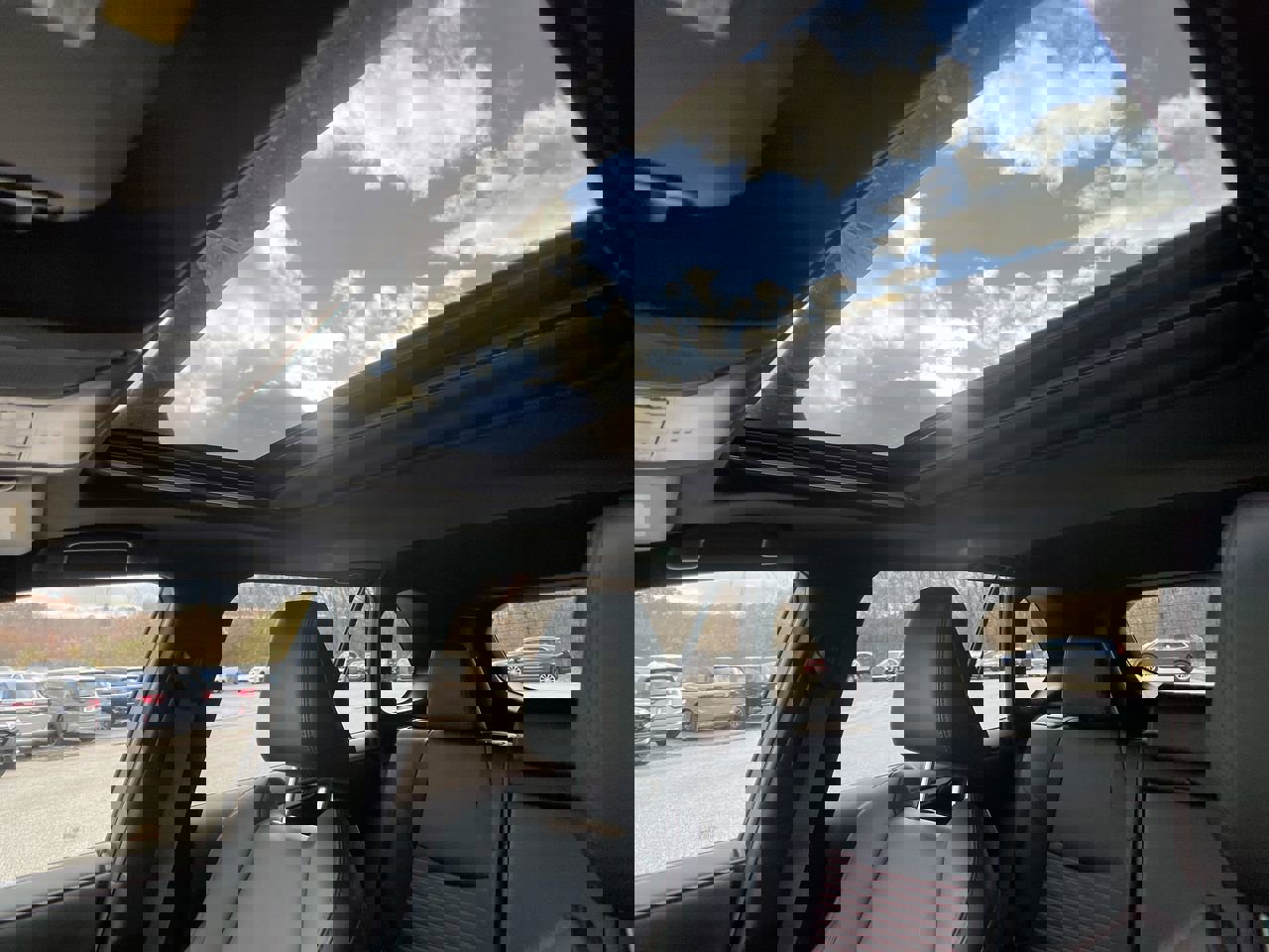 Used 2022 Toyota RAV4 XSE w/ Weather Package image 23