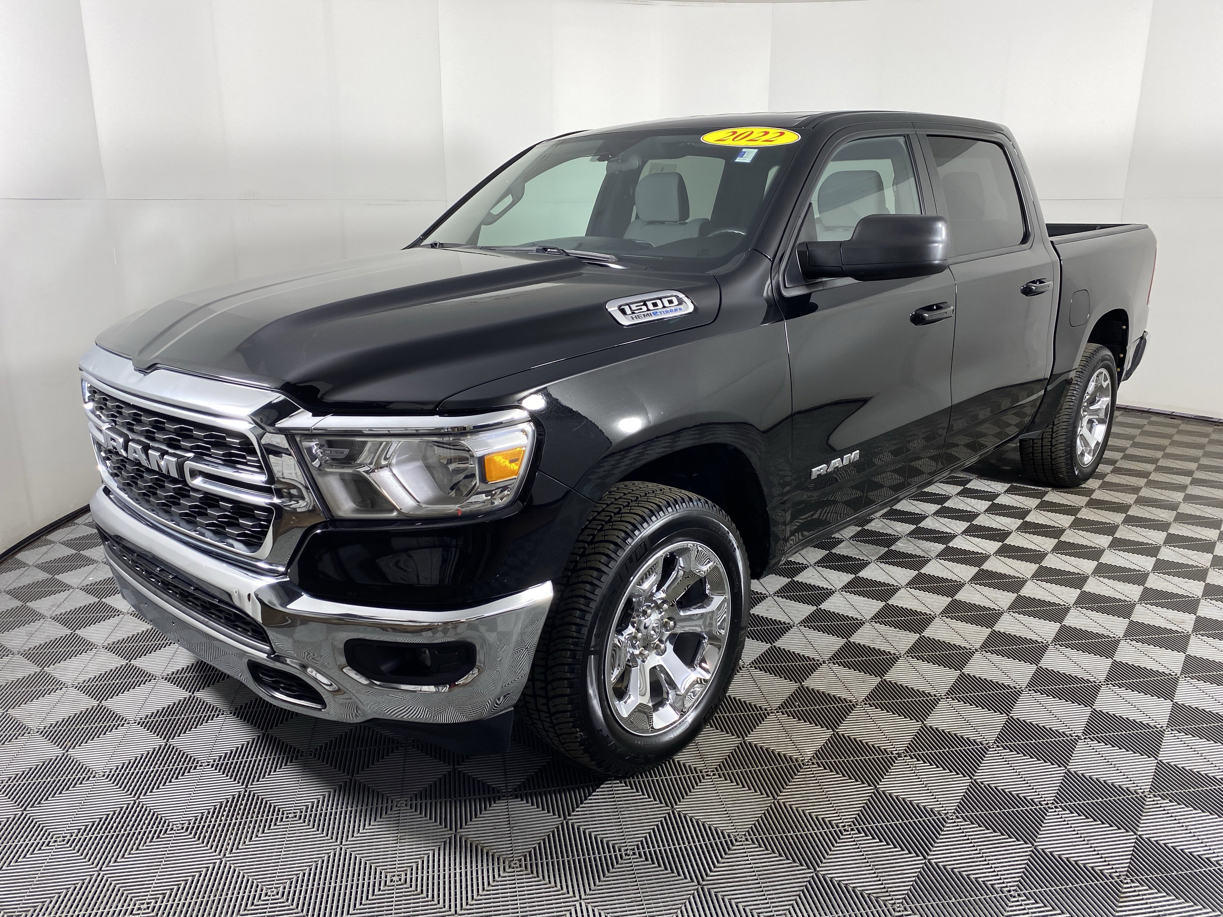 Used 2022 RAM 1500 Big Horn AWD/4WD image 9
